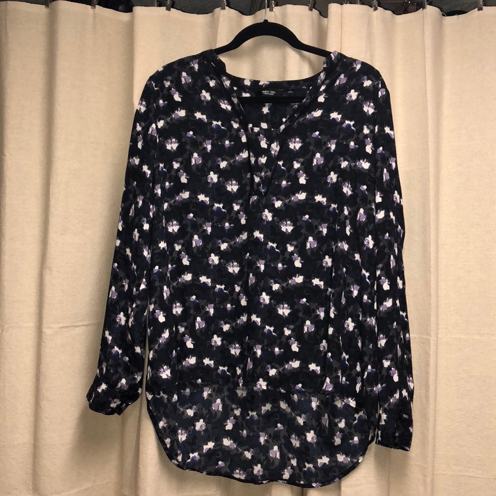 Blue purple white gray patterned Vera Wang blouse